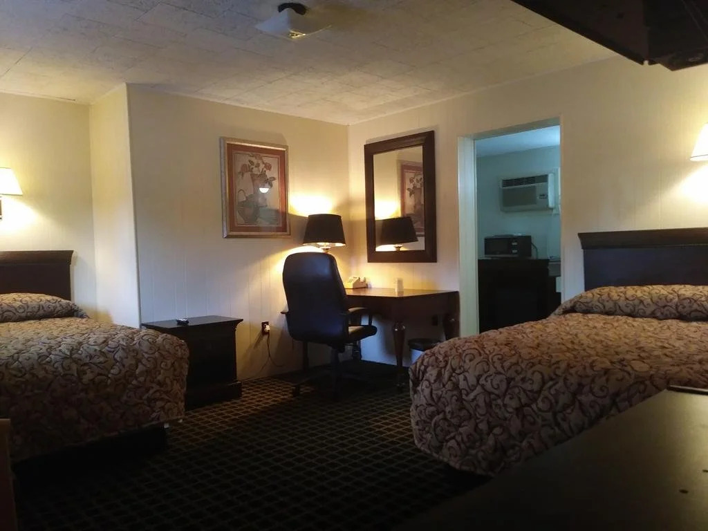 Acorn Motel