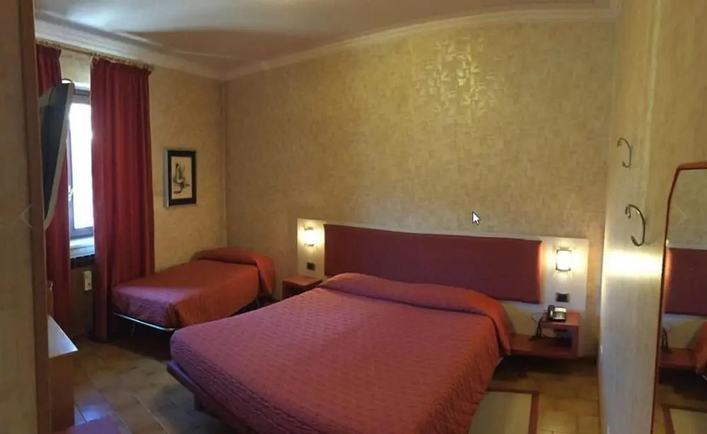 Euro Hotel