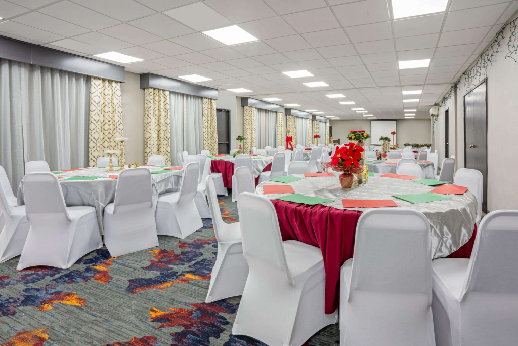 La Quinta by Wyndham Seattle Federal Way