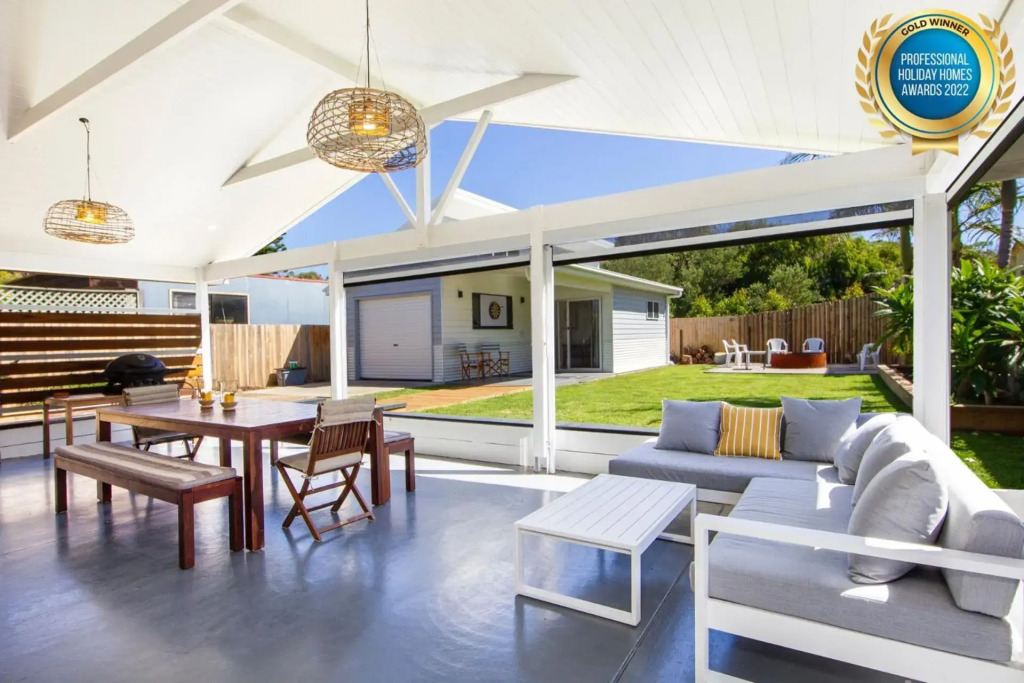 Spinnaker I Family Getaway I 2mins Walk to Beach