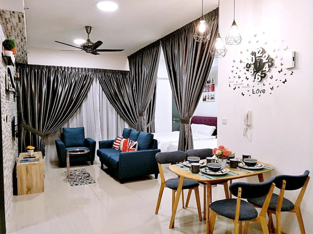 Tropicana 218 Macalister by NGN