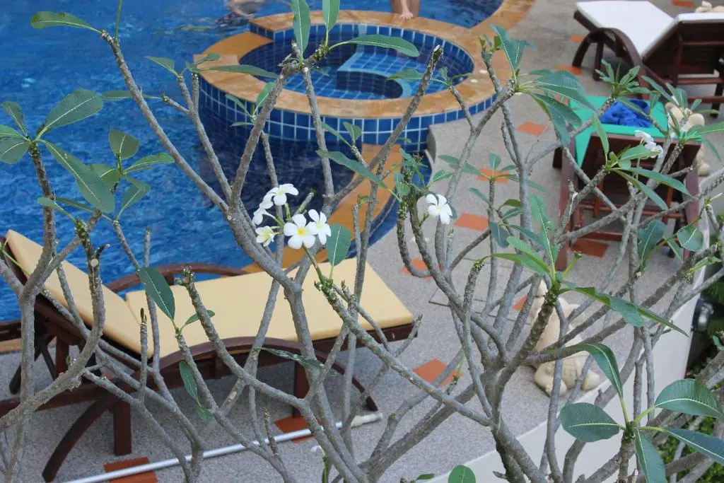 Chaweng Noi Residence