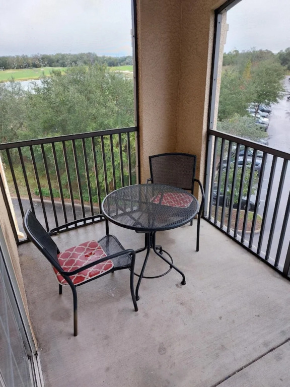 Cozy condo near Disney Parks