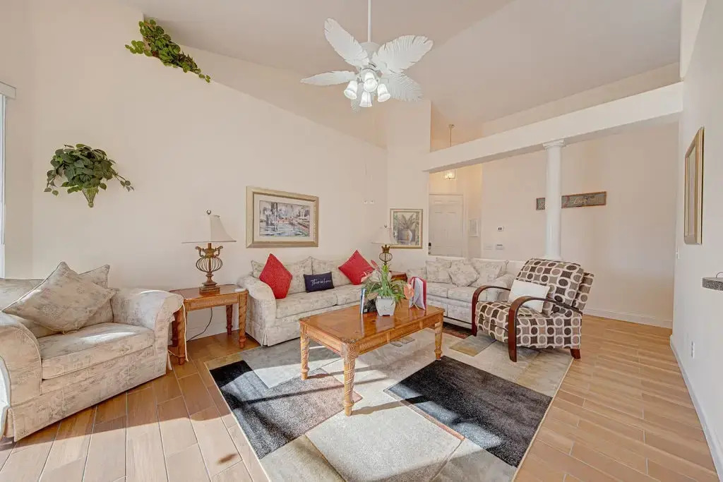 Mediterranean Style 3 Bed Villa With Pool