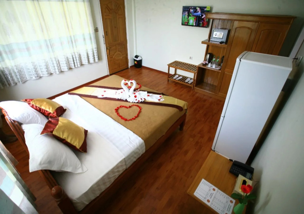 Thiri Yatanar Hotel