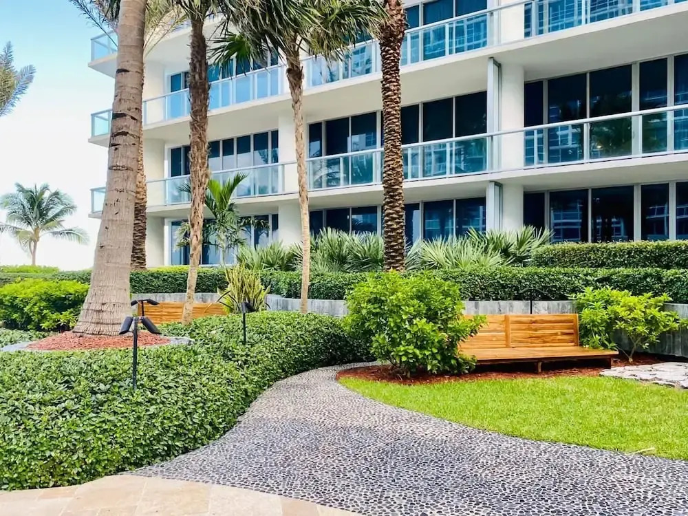 Carillon Miami Beach Private Luxury Suites