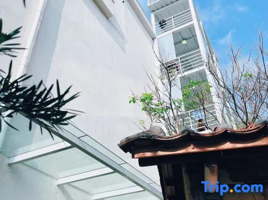 Guangzhou Sunset • Mountain & Wild Designer Homestay
