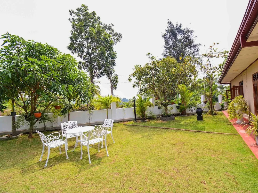 Velapura River Garden