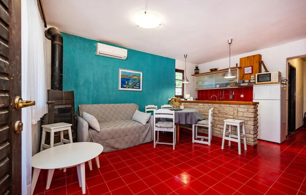 Awesome Apartment in Zdrelac With 3 Bedrooms, Wifi and Outdoor Swimming Pool