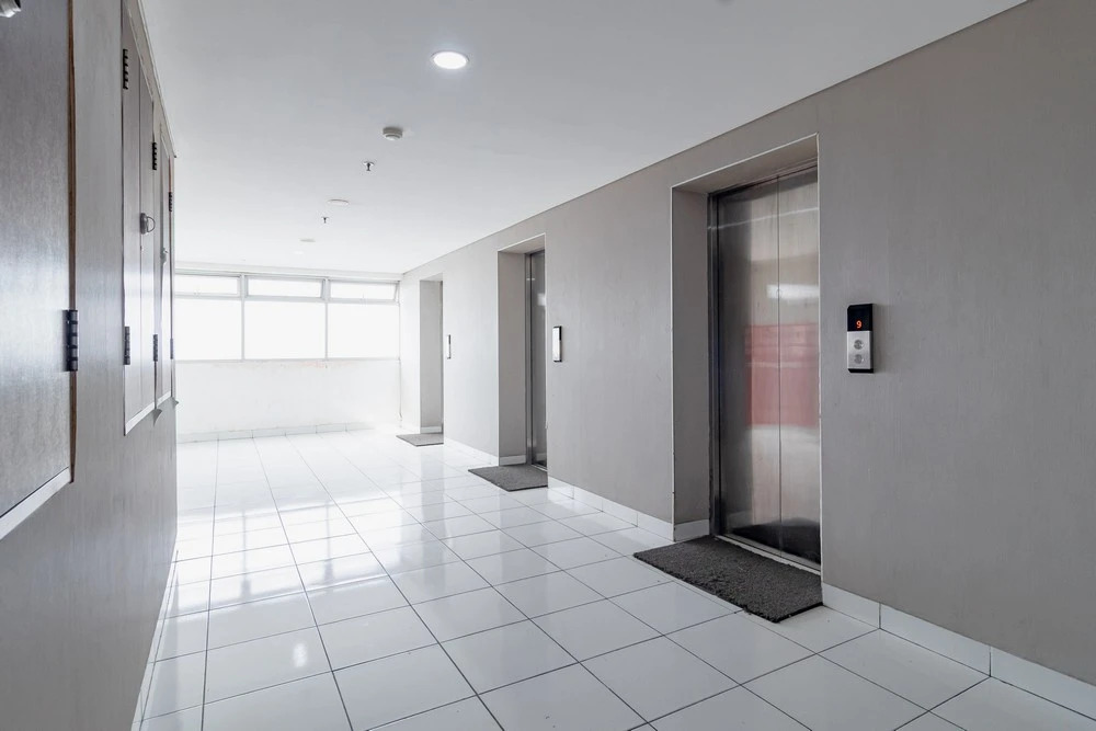 Apartemen Riverview Tower Mahakam With Netflix By UVroomsOfficial
