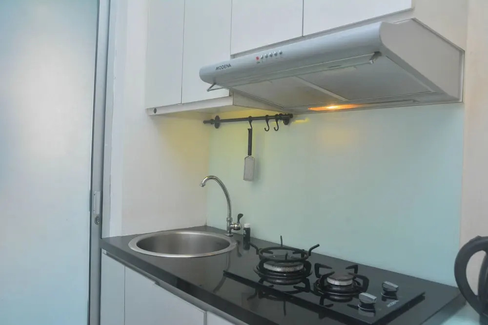 Minimalist And Warm 2Br At Bassura City Apartment