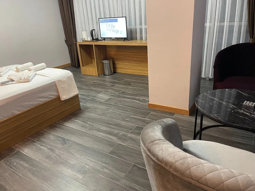 Waves hotel