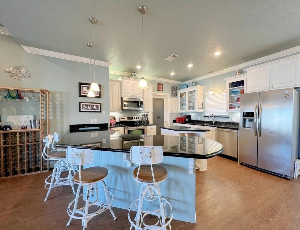 Hooked On A Feeling 3 Bedroom Home by RedAwning