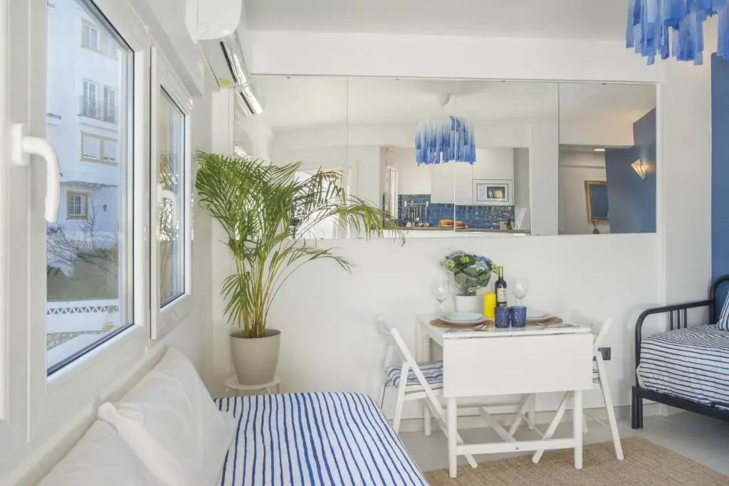 Shiny Studio with Pool & Carihuela Beach at 500m