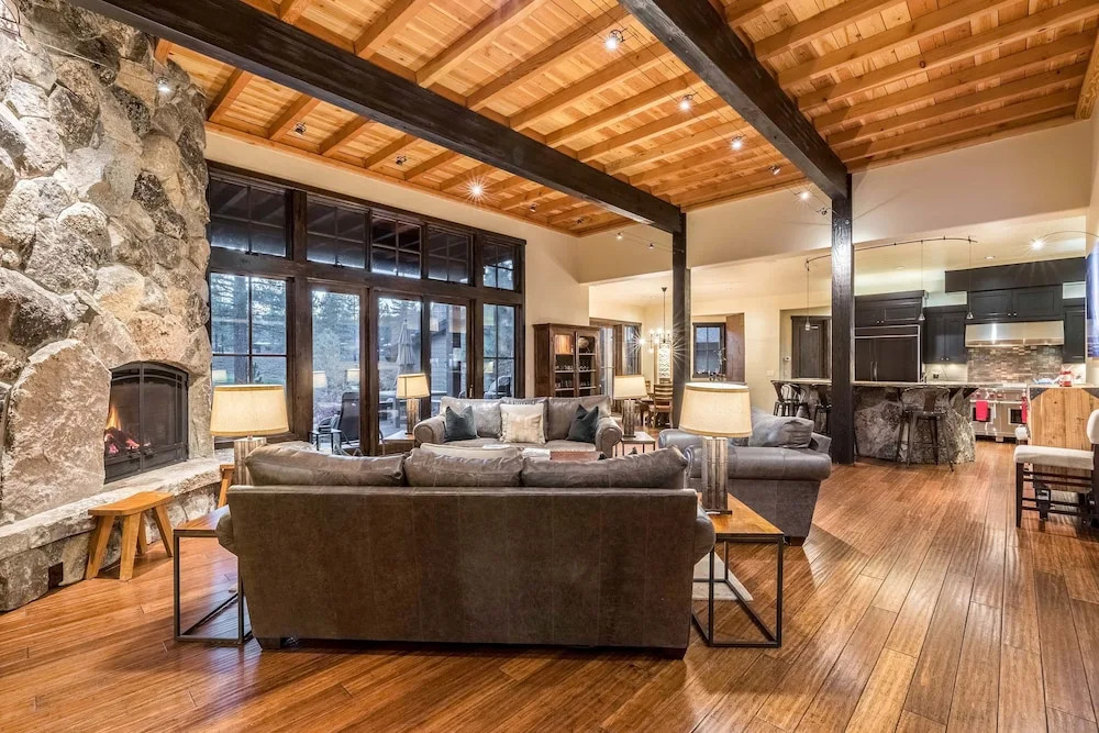 4BR Luxury Truckee Home by RedAwning