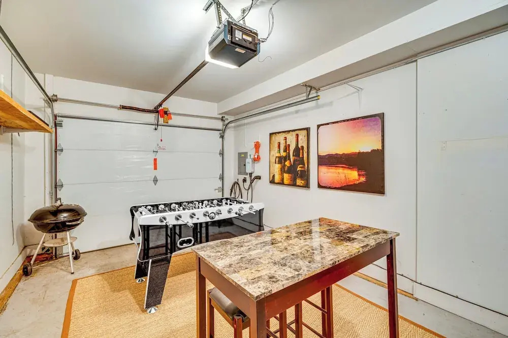 Manitou Springs Escape w/ A/C & Private Deck!