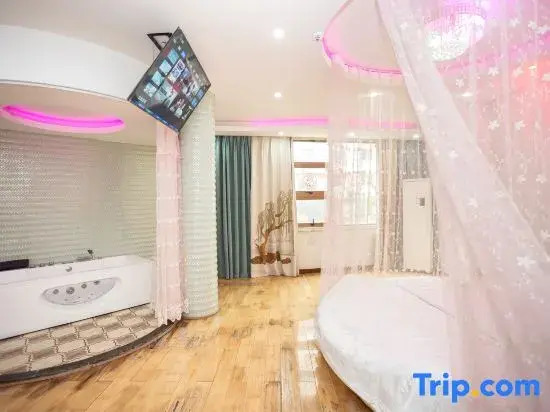 Xinglong Hostel