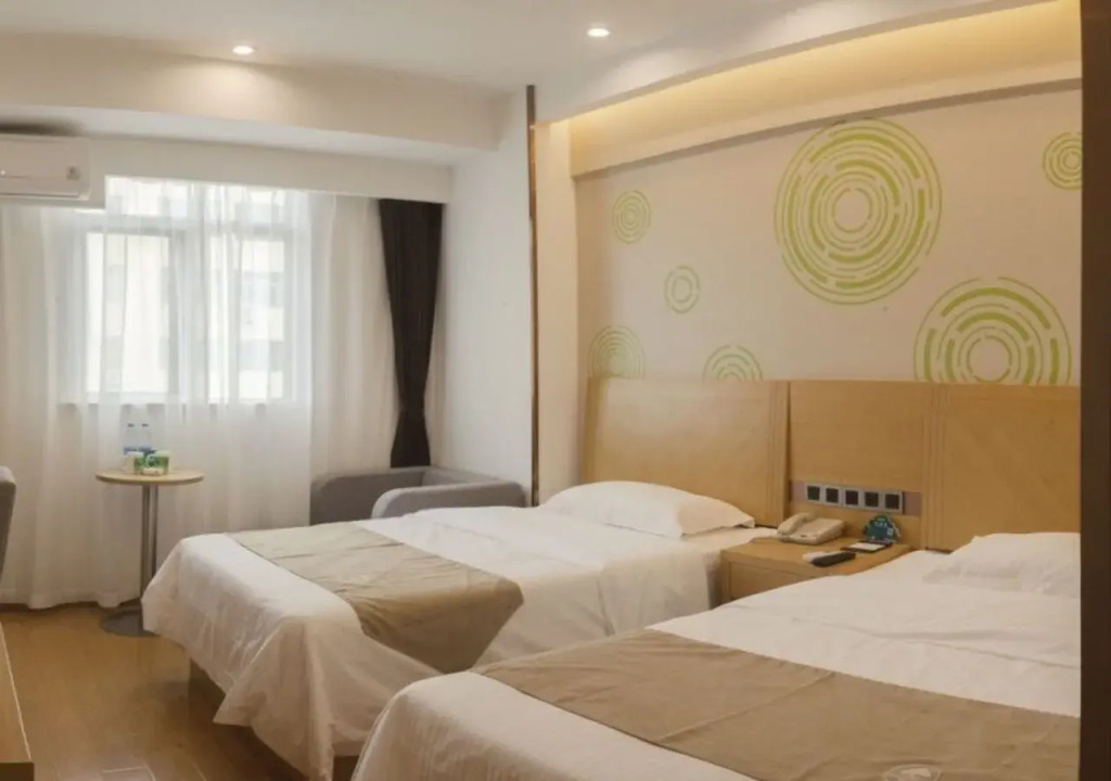 GreenTree Inn Bengbu Longzihu District Railway Station Express Hotel