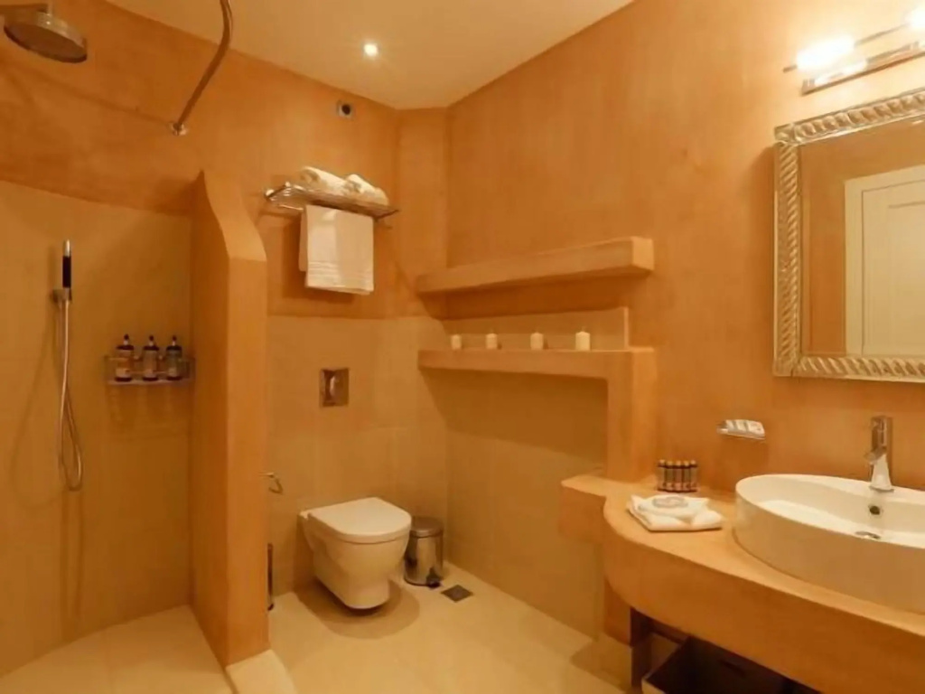 Pictures Suites