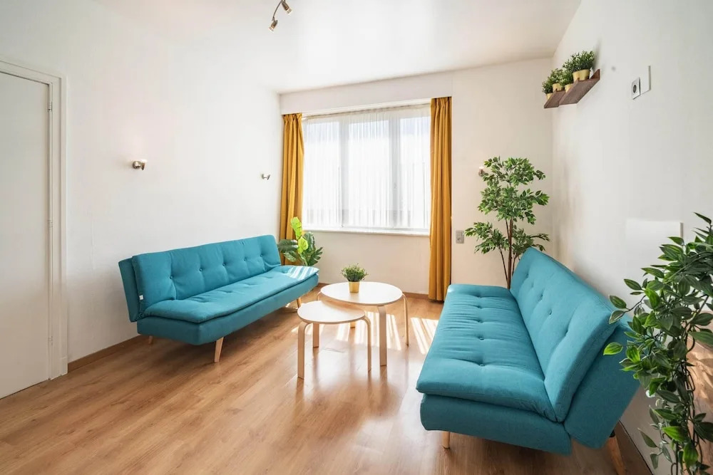 Large Antwerp City Center Apartments2bbkns