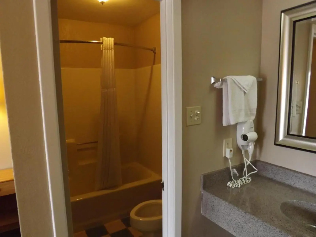Executive Inn