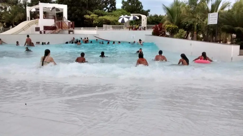 LACQUA COM FOGÂO MAIS UM DIA NO LOGOA QUENTE P 4PESSOAs