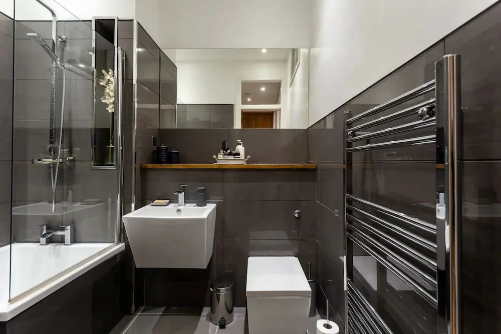 Stylish 2 Bedroom Apartment By Edinburgh Castle