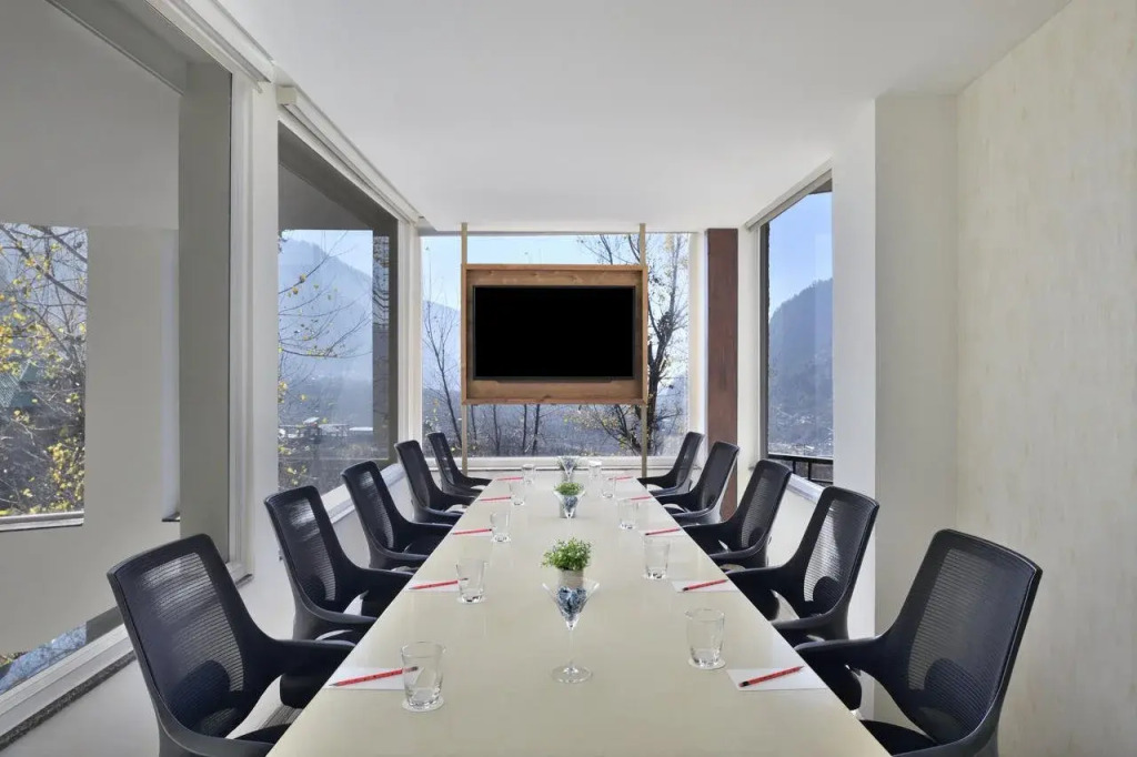 Justa Grand View Resort & Spa, Manali