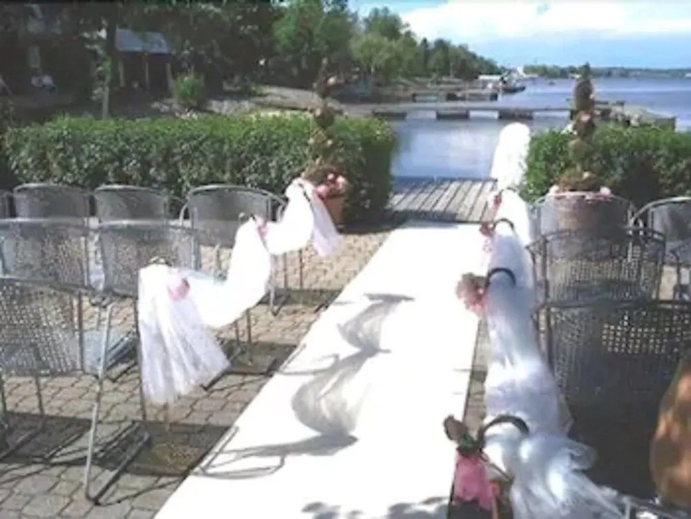 La Place Rendez-Vous Hotel