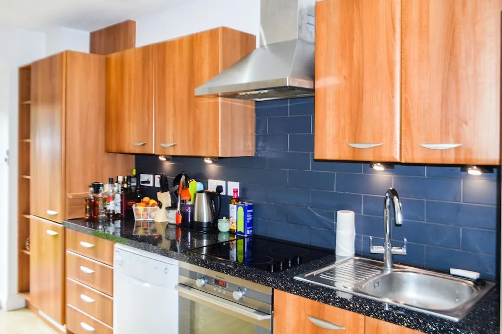 2 Bedroom Apartment in Edinburgh With Private Garden