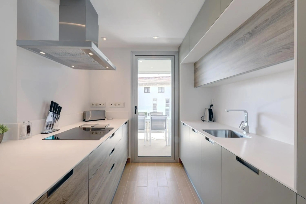 New Modern 3 Bed Apartment Puerto Banus