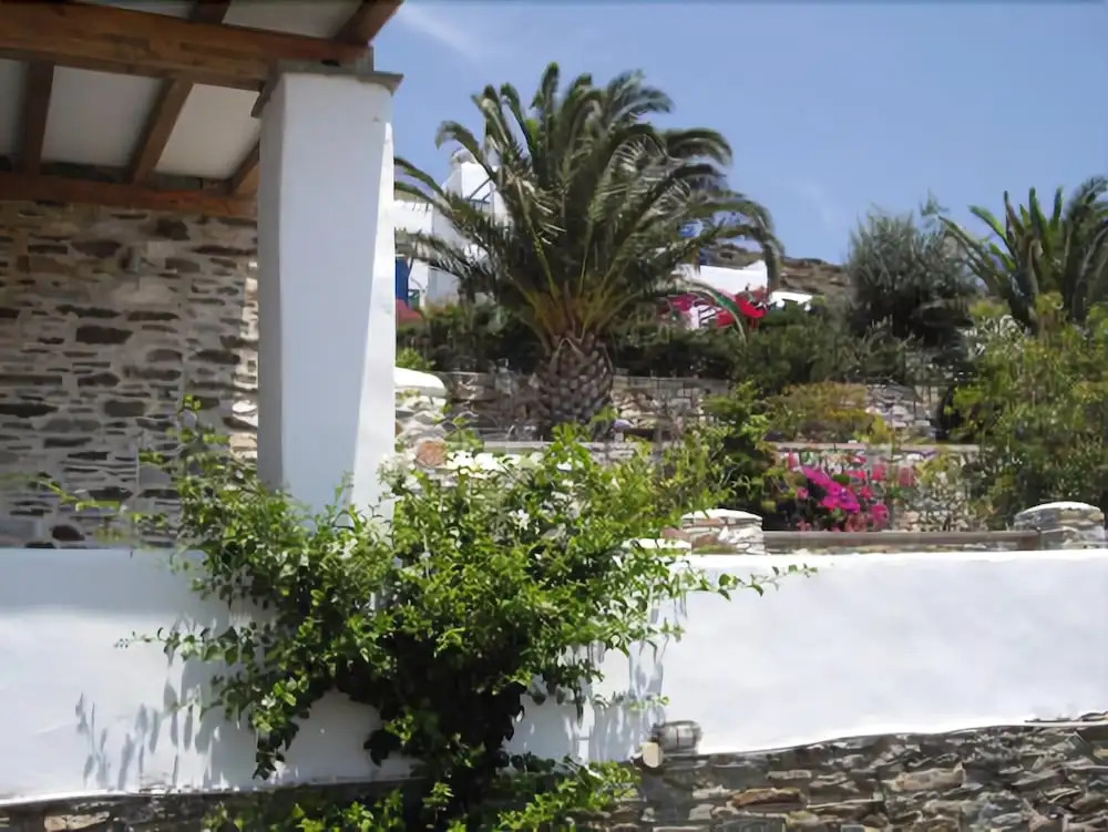 Carlo Bungalows