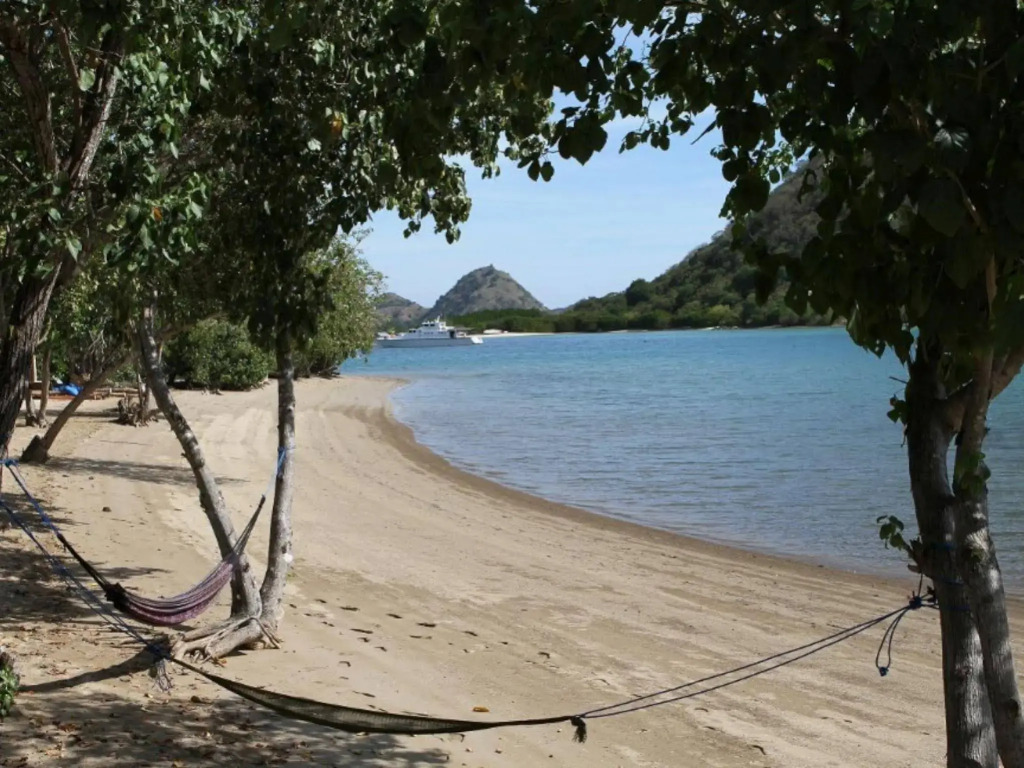 AYANA Komodo Waecicu Beach