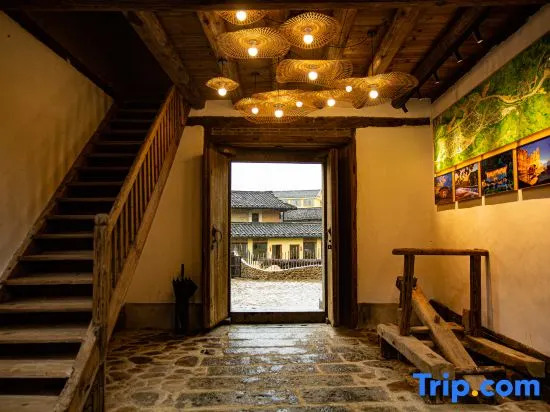 Xinsu Changrong Tulou Cultural Homestay (Yunshui Ballad Shop)