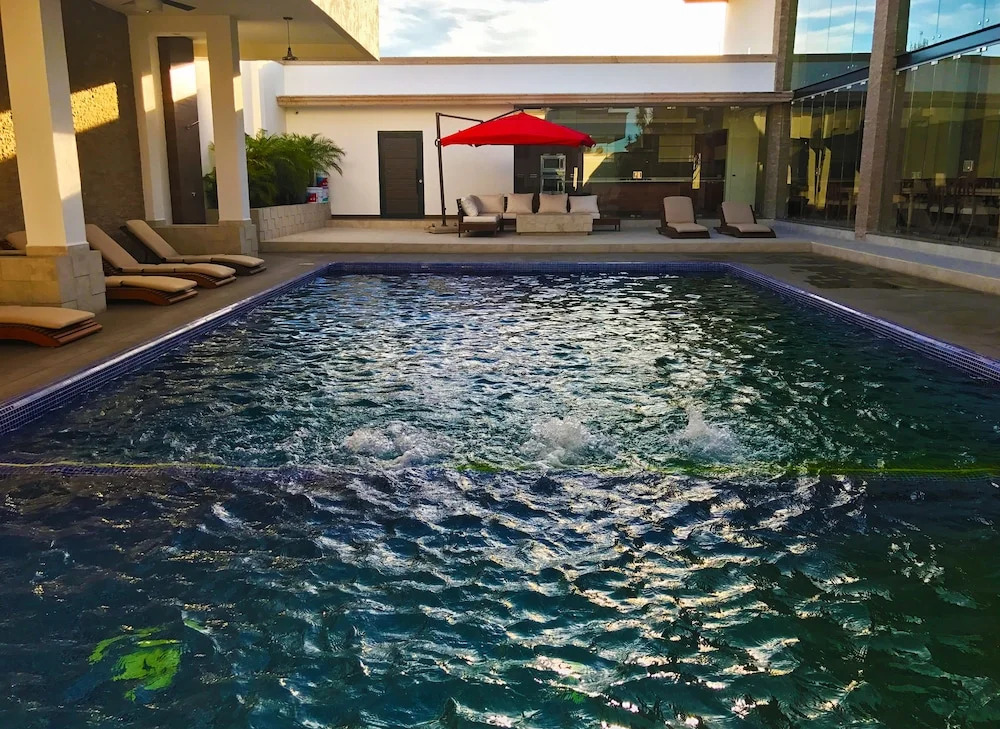 Royal Aqua Luxury Hotel & Spa