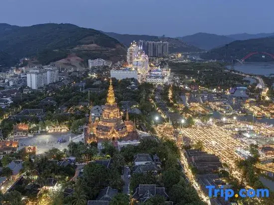 Xishuangbanna Jinghong Pan-Asia Smart Hotel (Gasa International Airport Railway Station)