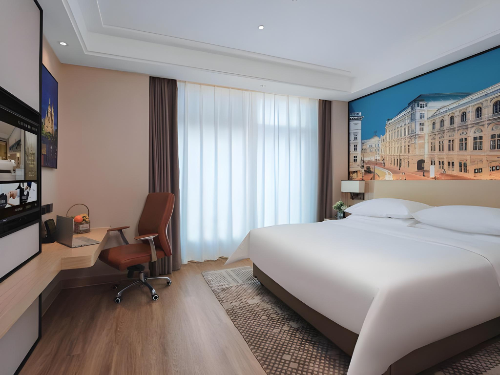 Vienna International Hotel (Huangshi Daye Center High-speed Railway North Station)