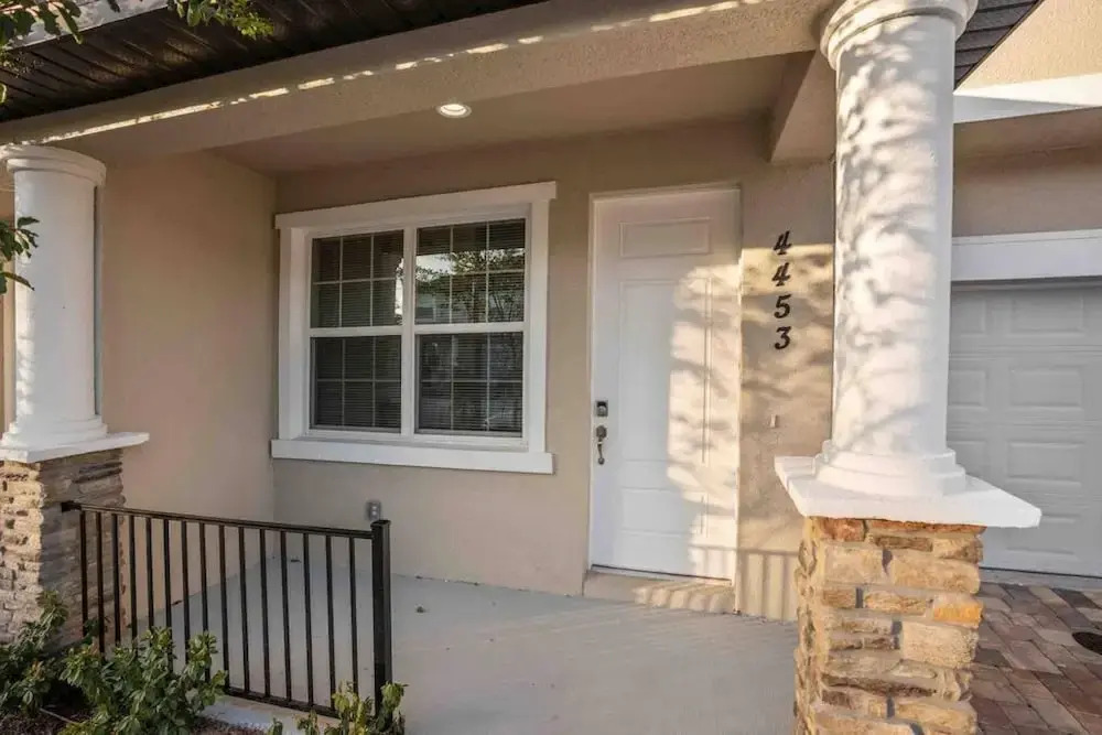 Super Posh- Sleeps 16 W Designs Near Disney
