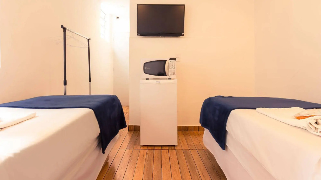 Pousada e Hostel São Paulo Comfort - Bairro Pinheiros, próximo Hospital das Clínicas e Incor, Oscar Freire, Av Paulista, Allianz, Vila Madalena e fácil acesso ao Ibirapuera e Morumbi