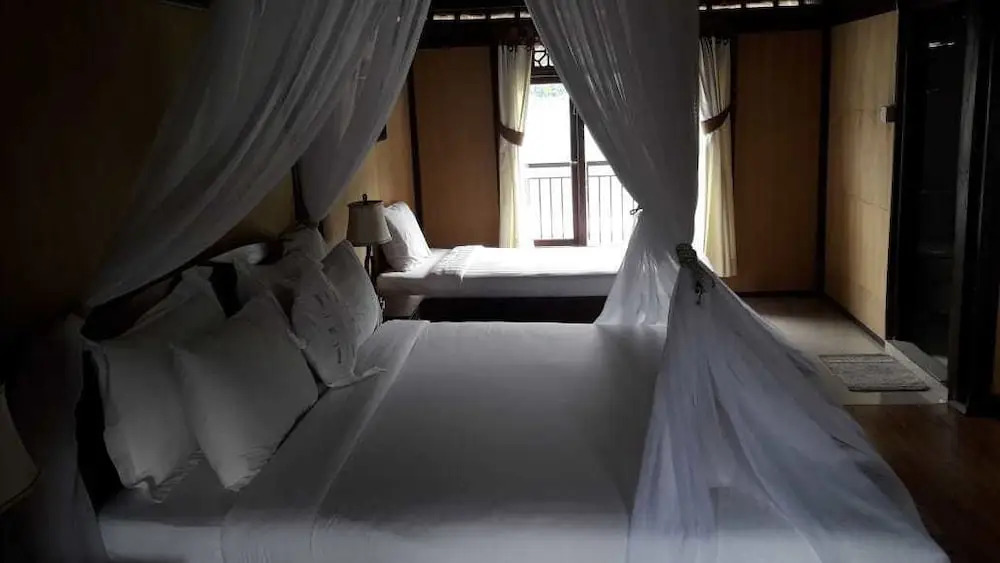 Batur Lakeside Huts