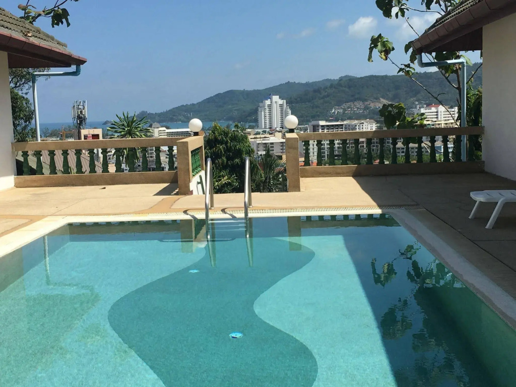 Royal Crown Hotel & Palm Spa Resort