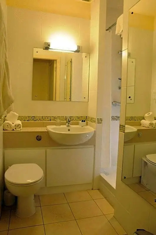 Sefton Express Hotel