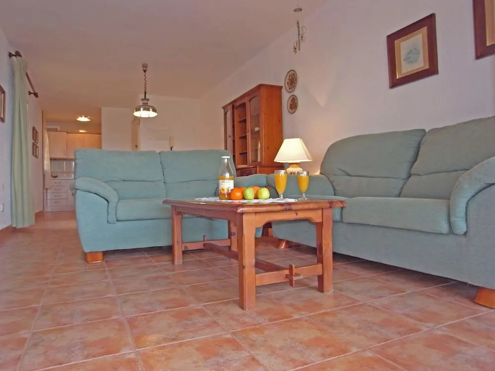 Inmovecos 1º linea playa con piscina Arpon 8C