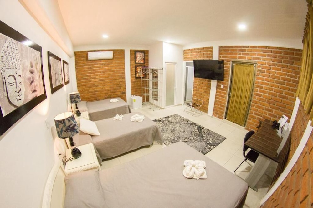 HOTEL OBREGON
