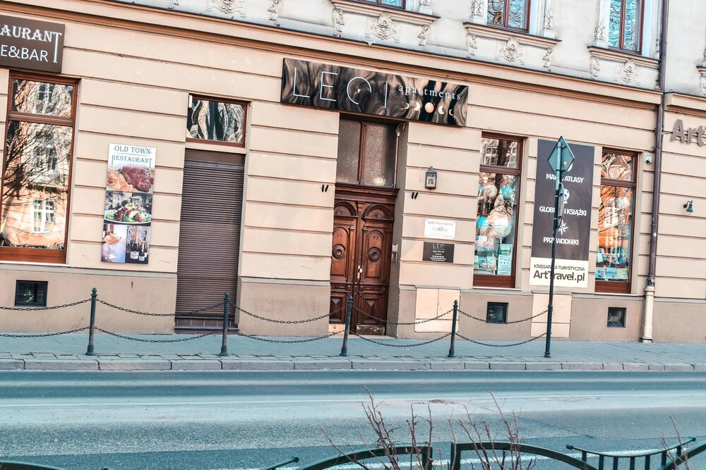 Leo Apartments Old Town Residence