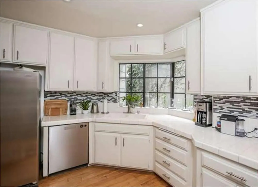 California Dreamin Sleeps 13 HW Hills