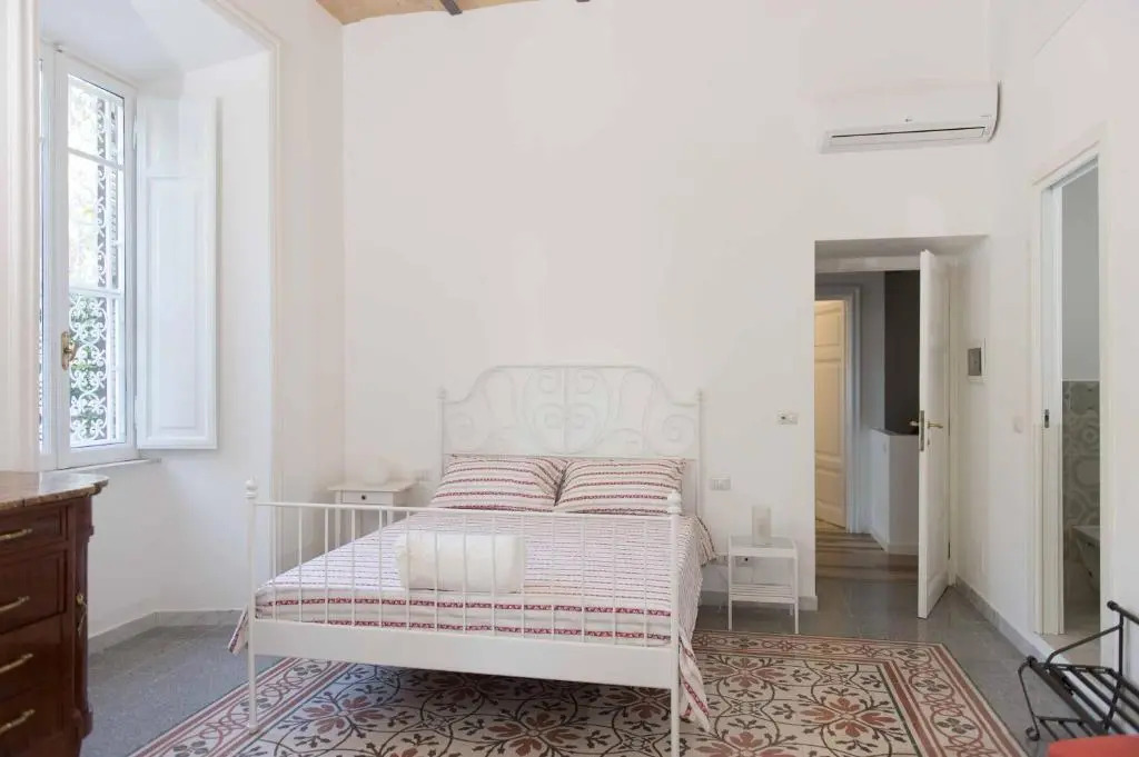 Domus Aurea B&B and Suites