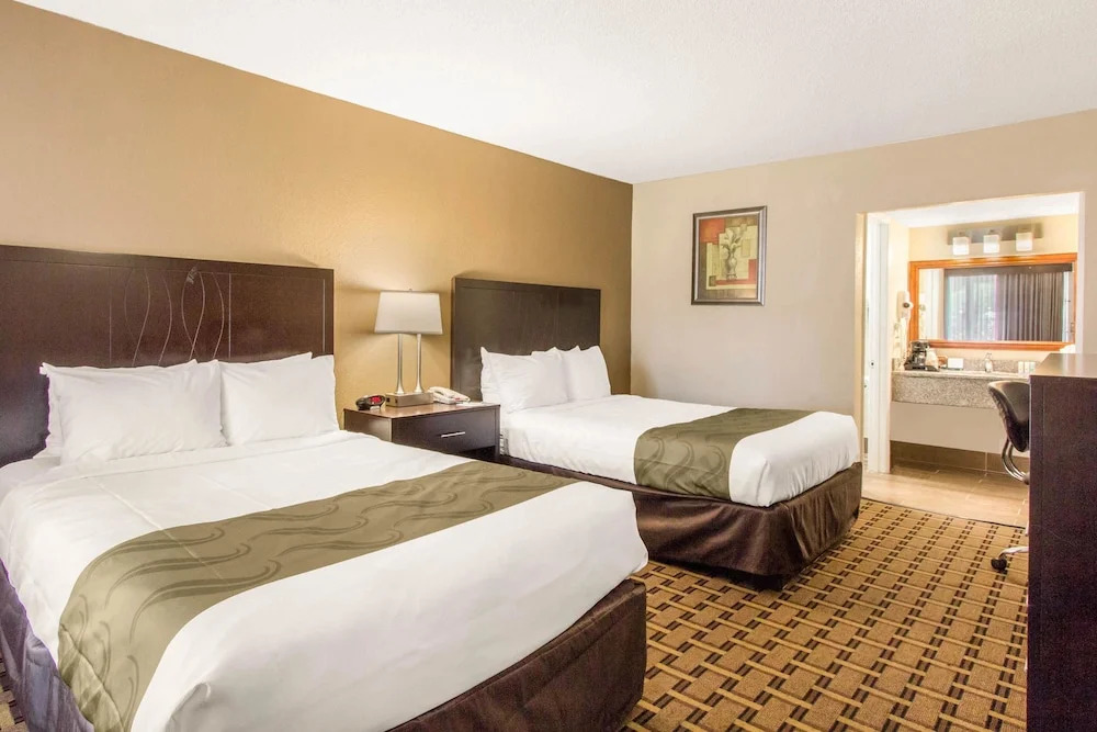 Clarion Hotel & Conference Center Tampa
