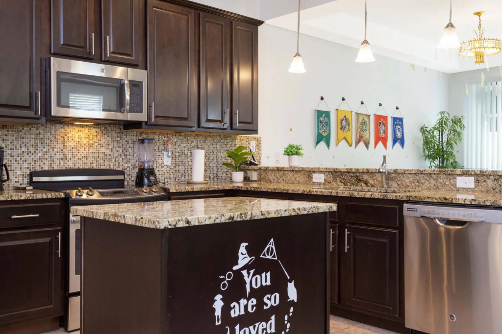 Moradda Harry Porter Theme Vacation Home Near to Disney Parks! 8115