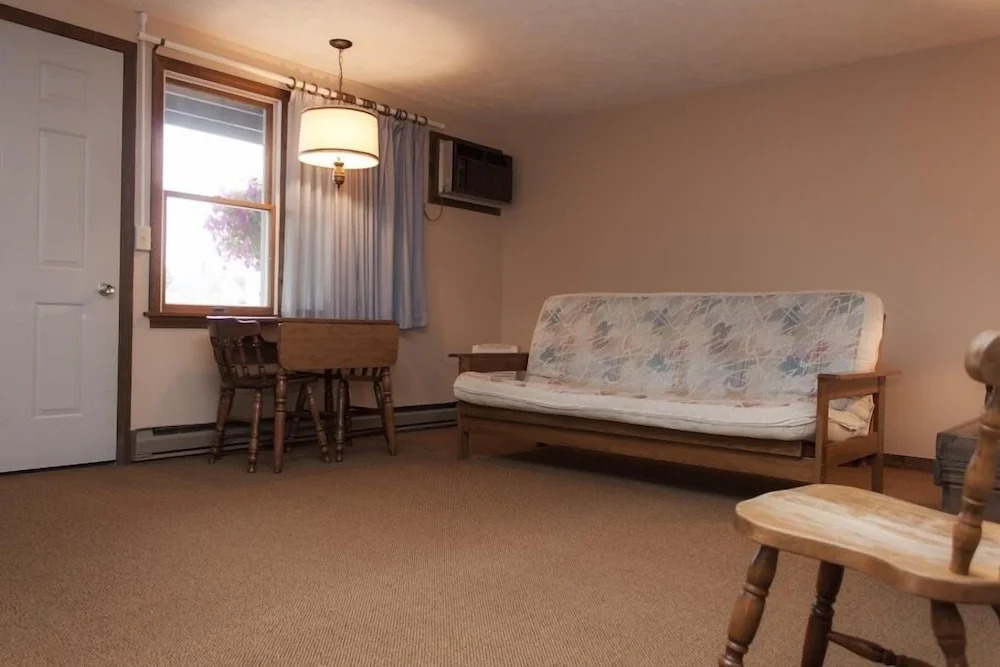 The Villager Motel
